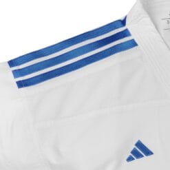 Adidas Senko WKF Kumite Jacke mit blauen Details